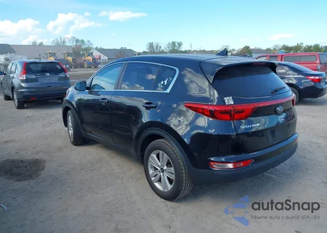2017 Kia Sportage Lx z USA, uszkodzony, nr VIN KNDPMCAC9H7055904